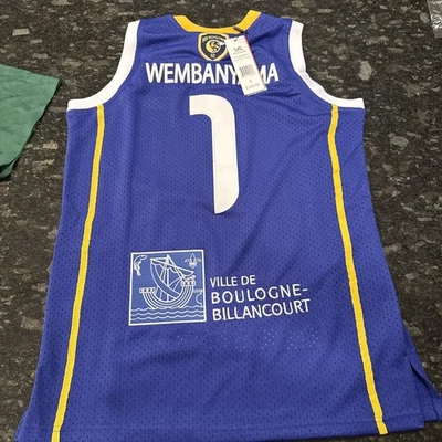 victor wembanyama Headgear Metropolitan’s Men’s Small Jersey Euro Jersey - Image 1 of 4