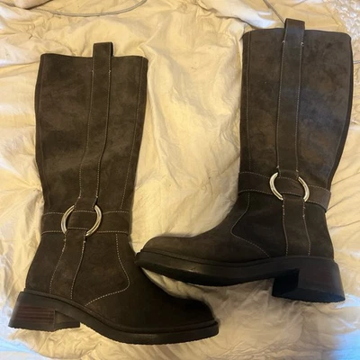 Botas de montar See by Chloé de gamuza con anillo marrón y gris para mujer talla 6,5 EE. UU. / 37 UK Foto 1 de 4