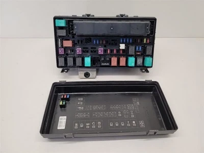 2012 12 HONDA ODYSSEY Fuse Box Engine Compartment LX 32100TK8D00  - Image 1 of 4