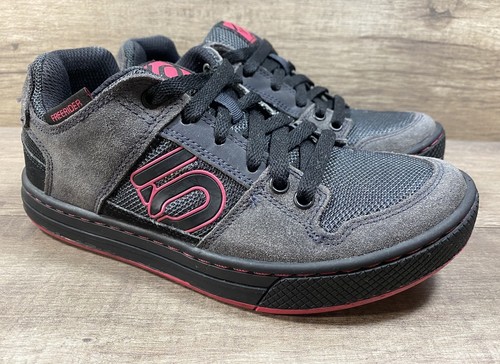 Scarpe da ciclismo Adidas Five Ten Stealth Freerider grigio rosa da donna taglia 6 5