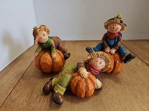 3 Piece Harvest Scarecrows With Pumpkins Fall Decor Figurines Collectibles - Picture 1 of 18
