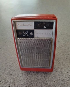 VINTAGE TESTED & WORKING ATOMIC SILVERTONE MID CENTURY ANTIQUE TRANSISTOR RADIO - Picture 1 of 5