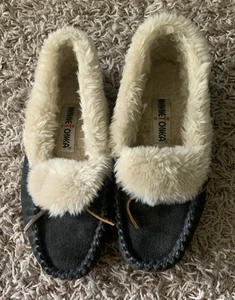 Zapatillas mocasines Minnetonka para mujer talla 6 gris oscuro forro de piel sintética - Imagen 1 de 12