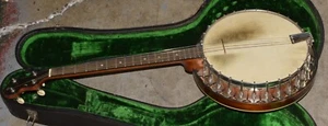 VINTAGE VEGA 4-STRING STYLE N BANJO RESONATOR BACK 19 FRET TENOR? & HARD CASE - Picture 1 of 11