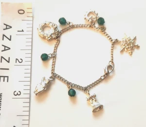 Vintage SILVERTONE Christmas Charm Bracelet WITH 5 CHARMS (FREE SHIPPING) - Picture 1 of 1