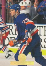 1994-95 Leaf #445 BOARD LINDROS - New York Islanders