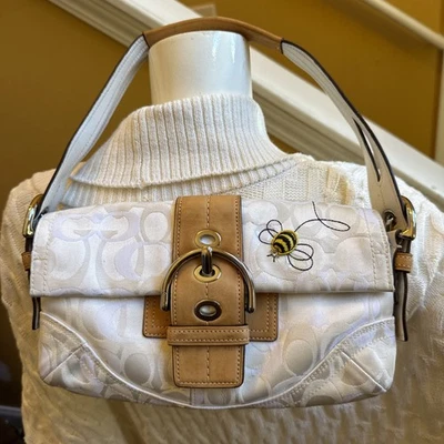 Coach Soho White Optic Signature Bee Appliqué Small Flap Handbag Purse Ivory Htf - Image 1 of 4
