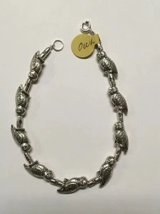 PERCHED DETAILED OWL SILVER CHARM BRACELET 7.5 INCH - Picture 1 of 4