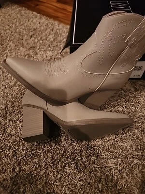 MIA Sawyer女式短靴 — 第 1/4 张图片