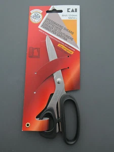 KAI N5210L Günstige Linkshand 8" Schneiderschere Stoffschere Textilschere 210mm - Picture 1 of 1