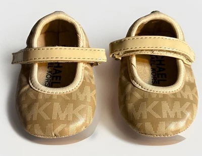 Bailarina plana Michael Kors beige charol imitación cuero bebé/infantil talla 1 Foto 1 de 4