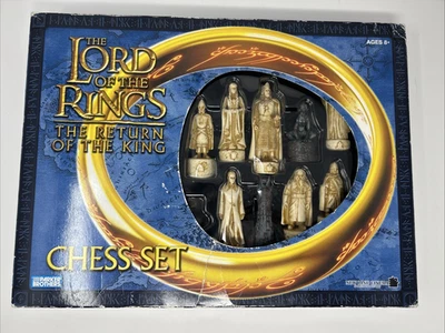 Juego de ajedrez El Señor de los Anillos El Retorno del Rey - Parker Brothers 2003 completo Foto 1 de 4