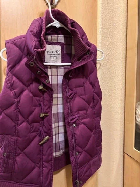 Chaleco de plumón de invierno espirt, talla 4, usado, excelente estado, color morado Foto 1 de 1