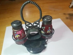 Mt Washington Pairpoint Salt and Pepper Cranberry Enamel Shakers + Holder #Match - Picture 1 of 12