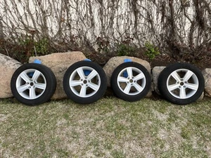 Set de 4 llantas VW originales modelo Dover 16” - Imagen 1 de 9