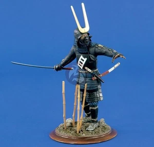 Verlinden 120 mm (1/16) Samurai Warlord con vignetta spada Katana disegnata con base 1403 - Foto 1 di 1