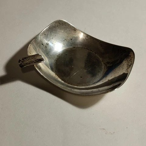Vintage Reveriano & Maria Castillo Sterling Ashtray 64.4 Grams Cover