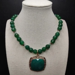 BARSE Jade Beaded Necklace Square Pendent Rose Gold Tone. 15.720 - Picture 1 of 8