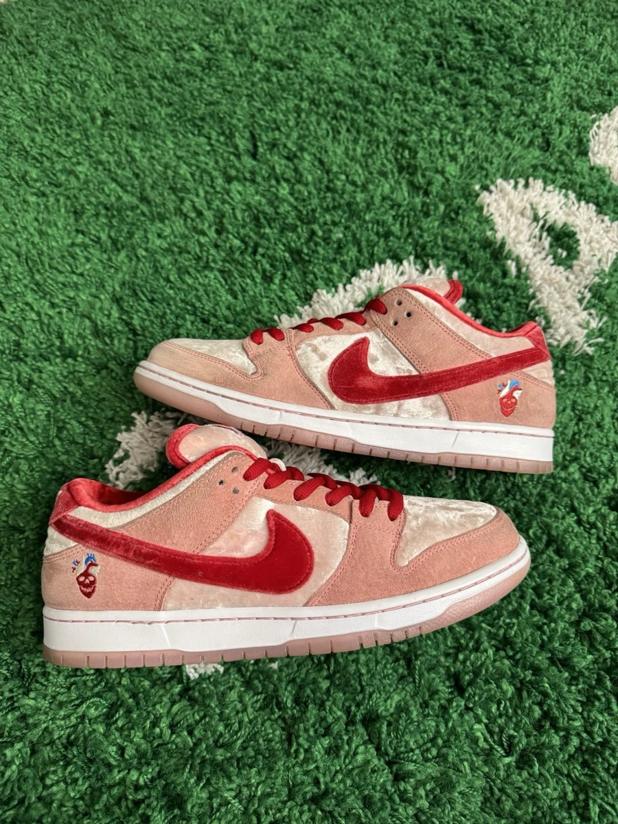 StrangeLove × Nike SB Dunk Low Nike SB Dunk Low StrangeLove Skateboards (Caja estándar) Hombre