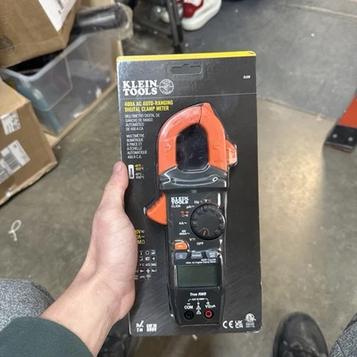 Klein Tools CL320 400A AC Auto-Ranging HVAC Digital Clamp Meter - Image 1 of 2