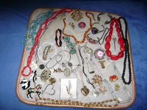 ANTIQUE VTG JEWELRY MIXED LOT 50 pc - Picture 1 of 12