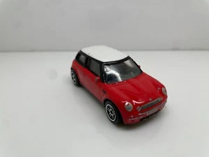 REALTOY BMW NEW MINI 1:55 RED WHITE ROOF 11 - Picture 1 of 6