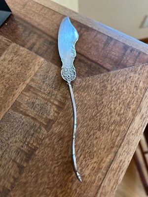 Cuchillo de mantequilla Wm A Rogers placa de plata A1 mango retorcido ornamentado antiguo vitoriano Foto 1 de 4