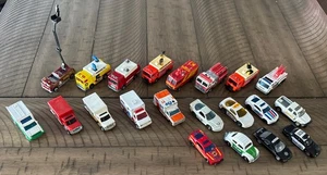 Lot of 21 Vintage Diecast, Hot Wheels, Matchbox, Maisto First Responder Vehicles - Picture 1 of 14