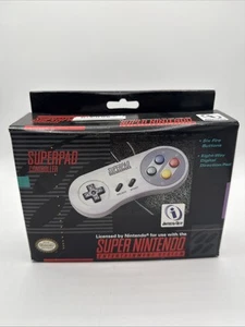 Super Nintendo SNES Superpad BOITE SEULE ~ SANS manette/inserts ~ BELLE ~ VOIR PHOTOS - Photo 1/8