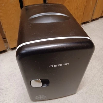 Mini refrigerador portátil personal Chefman Iceman RJ48 negro Foto 1 de 4