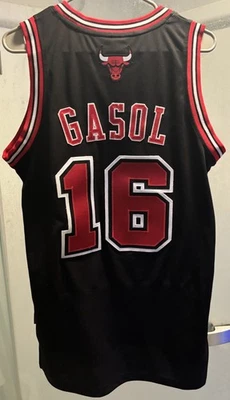 Camiseta Pau Gasol Chicago Bulls NBA Hombres S Negra Cosida 2014 Adidas HWC #16 HOF Foto 1 de 4