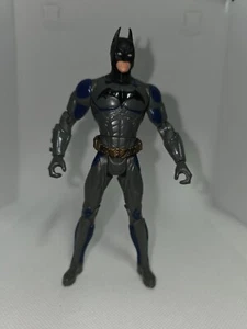 Batman Begins Dark Knight Actionfigur DC Comics - Bild 1 von 4