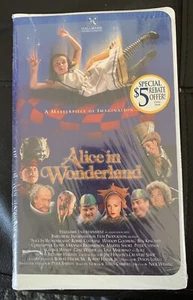 ALICE IN WONDERLAND VHS Hallmark Robbie Coltrane Martin Short Christopher Lloyd - Picture 1 of 3