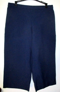 Women's Covington ~ Navy Blue ~Capri Dress Pants ~ Size 14P ~ Polyester blend - Picture 1 of 3