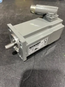 REFURBISHED BECKHOFF MOTOR AM8121-0F10-0000 - Picture 1 of 1