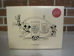 2020 Hallmark Disney Mickey Mouse & Friends Camper Bring A Smile Figur -- NEU - Bild 1 von 9
