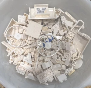 LEGO Lot of 200 WHITE Building Bricks Blocks Assorted Pieces Mixed Sizes - Picture 1 of 2