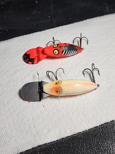 Pair Of Heddon Deep Dive River Runt - Picture 1 of 6