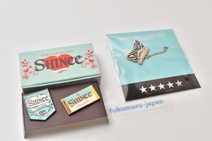 SHINee lapel pin badge set K-Pop SHINee WORLD THE BEST Valentine MD Collection - Picture 1 of 21