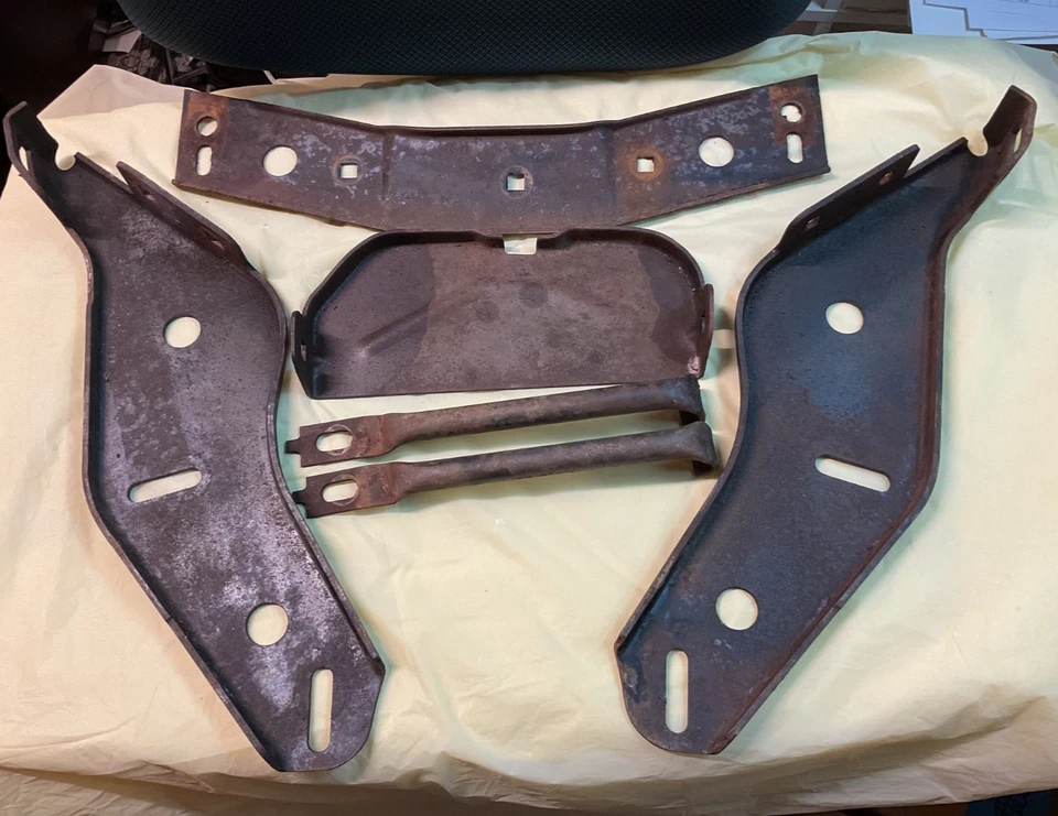 1971 71 1972 72 GTO Judge Lemans T42 455 Ho Ram Air Endura parachoques soportes Foto 1 de 4