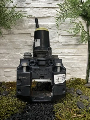 Tesla Model S Left Rear Brembo Brake Caliper - Image 1 of 4