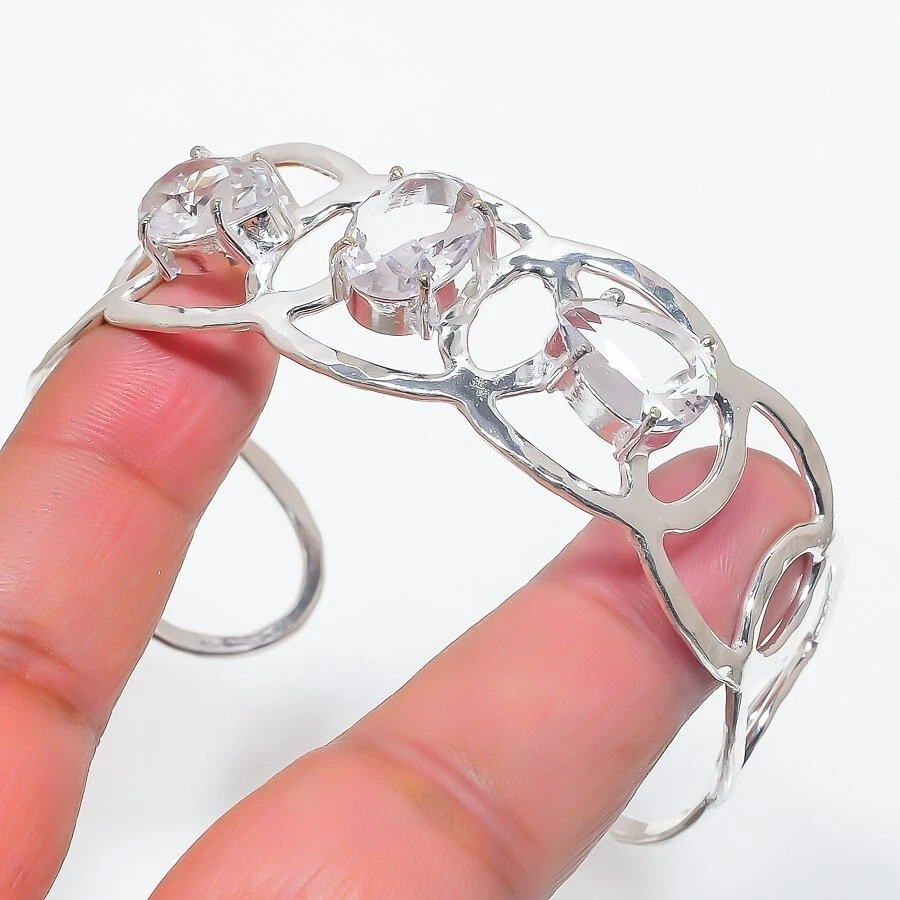 Brazalete ajustable de plata de ley 925 con piedras preciosas de topacio blanco Foto 1 de 1