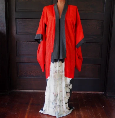 De Colección Seda Rojo Negro Grúa Peonía Hecho a Mano Arte Reversible Bordado Kimono Bata XL Foto 1 de 4