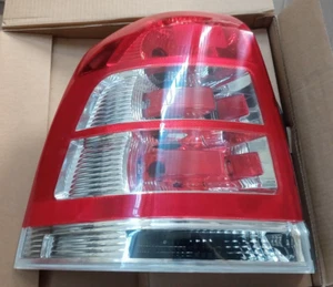 LUZ TRASERA IZQUIERDA VAUXHALL OPEL ZAFIRA B 2007-11 DEPO 442-1960L-UE NUEVO - Imagen 1 de 3