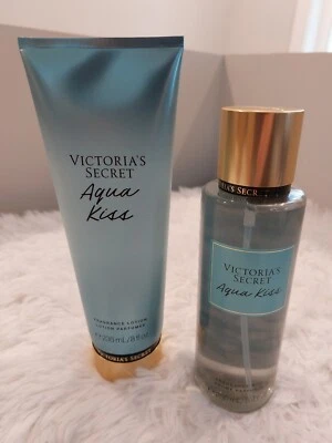 NUEVO EN CAJA VICTORIA SECRET AQUA KISS JUEGO DE 2 PIEZAS FRAGANCIA BRUMA Y LOCIÓN Foto 1 de 3