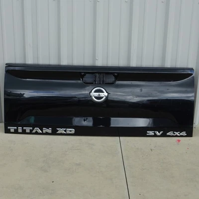 Nissan Titan XD 2016-2019 precio base puerta trasera OEM Foto 1 de 4