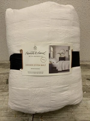 🕋 Edredón de puntada de tablero de ajedrez Hearth & Hand Magnolia crema 92” X 104”🆕COMO SE MUESTRA Foto 1 de 4