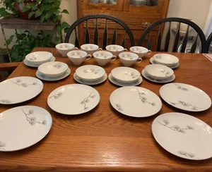 VTG Mikasa Ma-Tsu 5142 Gray Pine Lot of 25 Pieces - Picture 1 of 8