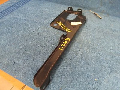 Pontiac Grand Prix 1982-87 pestillo central soporte cabezal panel soporte nos GM 1115 Foto 1 de 2