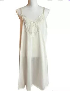 Vintage Vollschlupf Kleid Nachthemd Elfenbein Nylon Dessous Gr. 38 MÄNGEL - Bild 1 von 13